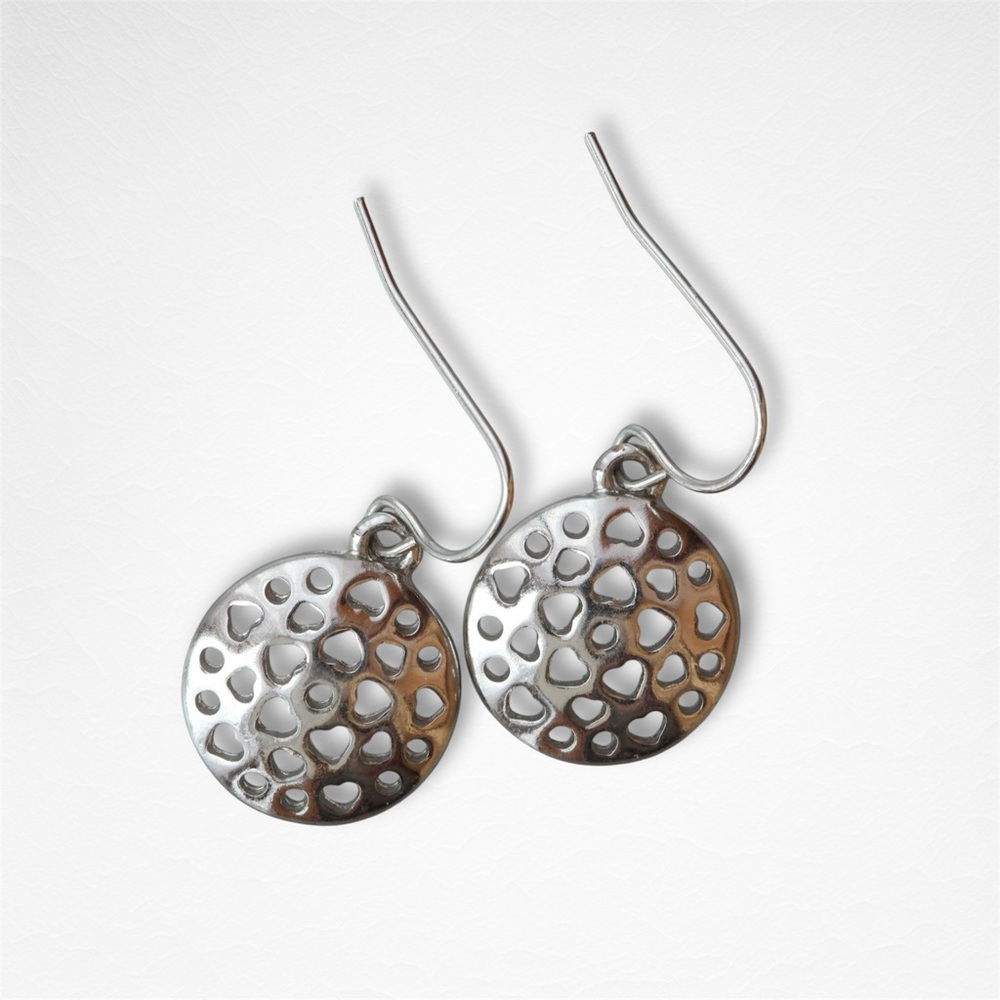 Beautiful little hearts 💕 Earrings